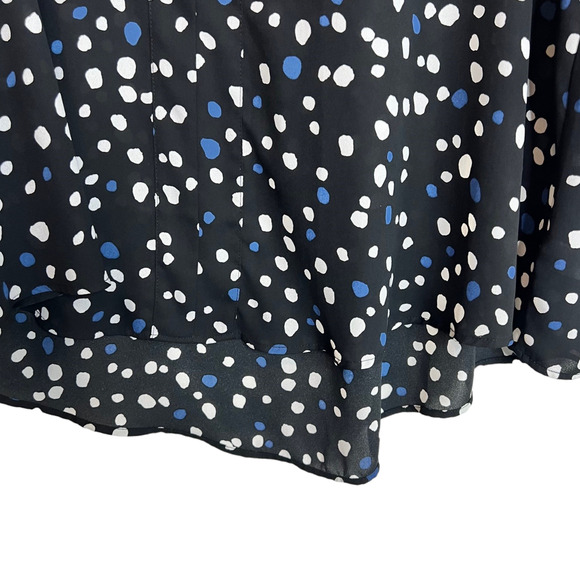 Torrid Chiffon Blouse Size 3X Black Blue White Polka Dot Cap Sleeve Quarter Zip - Picture 4 of 7
